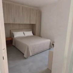 Camera da letto matrimoniale ristrutturata e balcone - Casa Vacanze Rosmary Agropoli