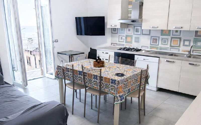 Trilocale Bella Vista di 65 mq con balcone vista mare, Agropoli